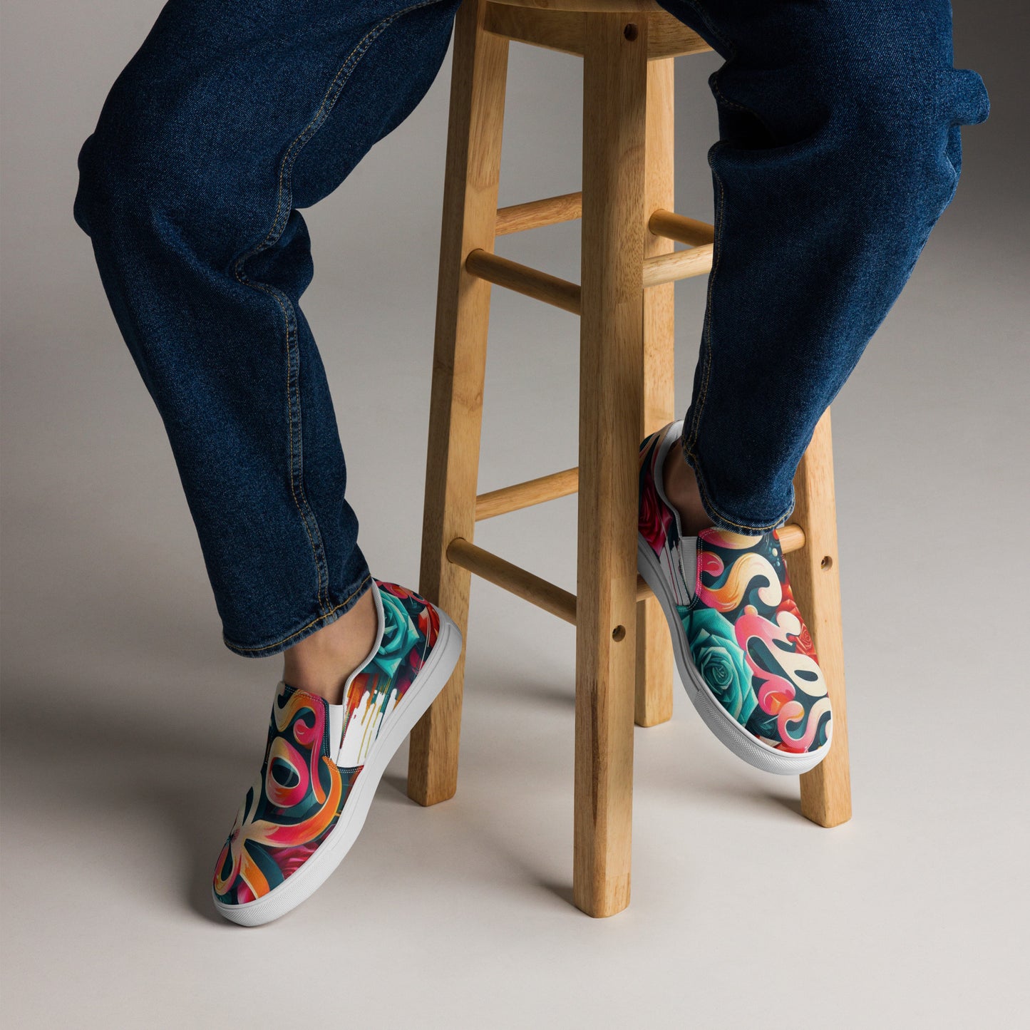 Roses Graffiti #3 Men’s Slip-On Shoes